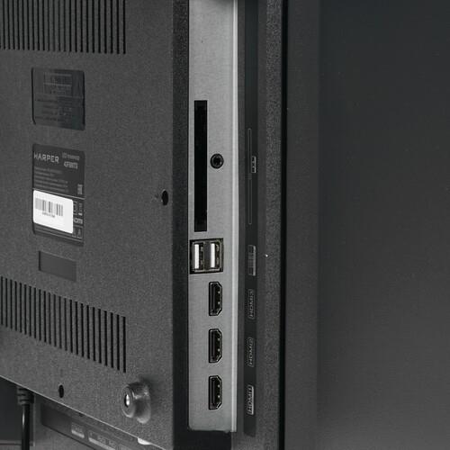 43" (109 см) Телевизор Harper 43F690TS черный